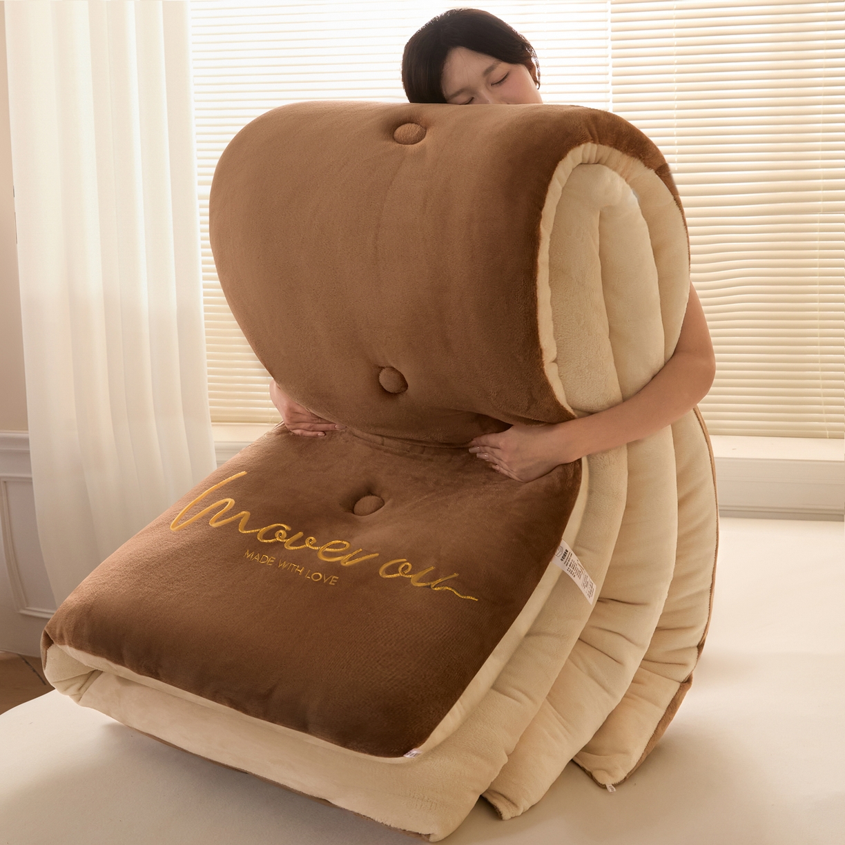 91家纺网 家纺一手货源 找家纺 暖芯家纺 2025新款双拼色绣花牛奶绒冬被被子被芯 太妃咖