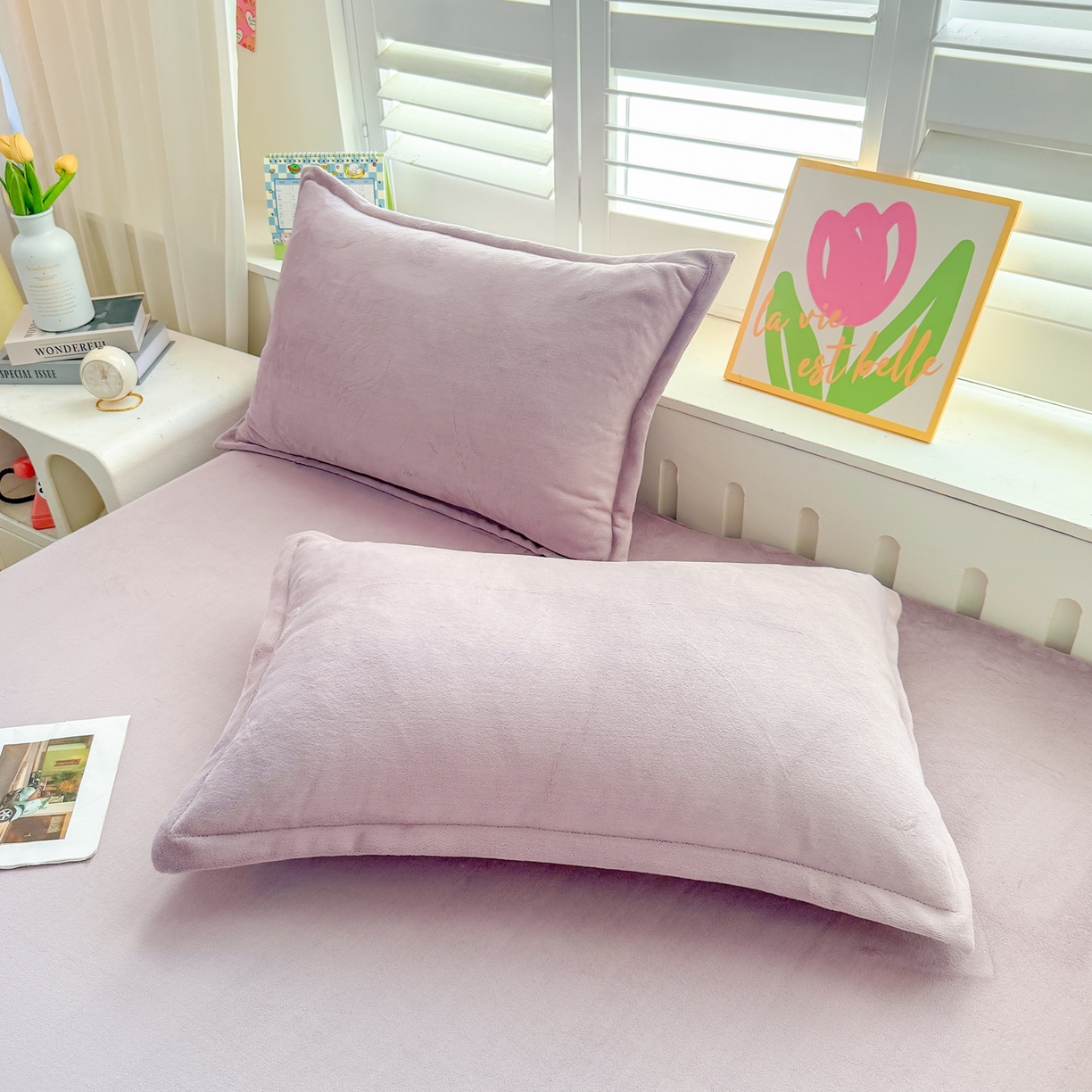 91家纺网 家纺一手货源 找家纺 湘之帛 2025新款牛奶绒印花床笠 小恐龙-紫色