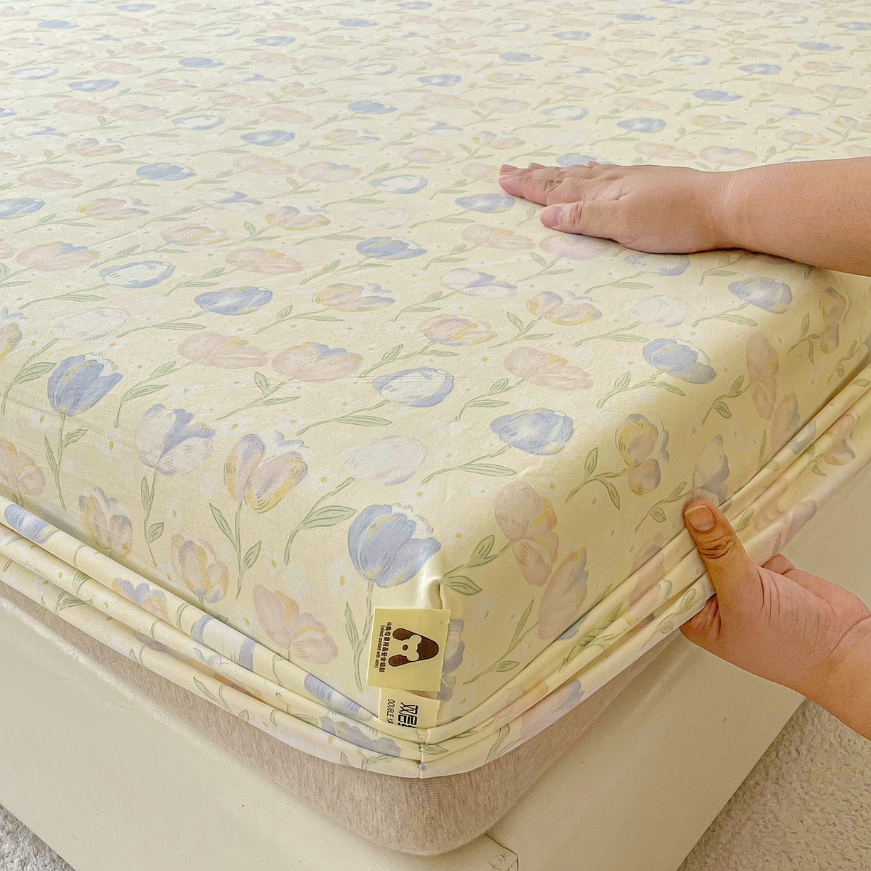 91家纺网 家纺一手货源 找家纺 首爱家纺 2025新款木棉双层纱印花床笠 郁金香