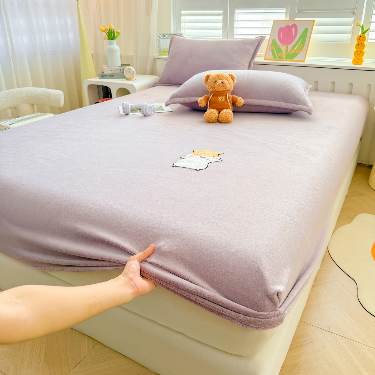 91家纺网 家纺一手货源 找家纺 湘之帛 2025新款牛奶绒印花床笠 小松鼠-紫色