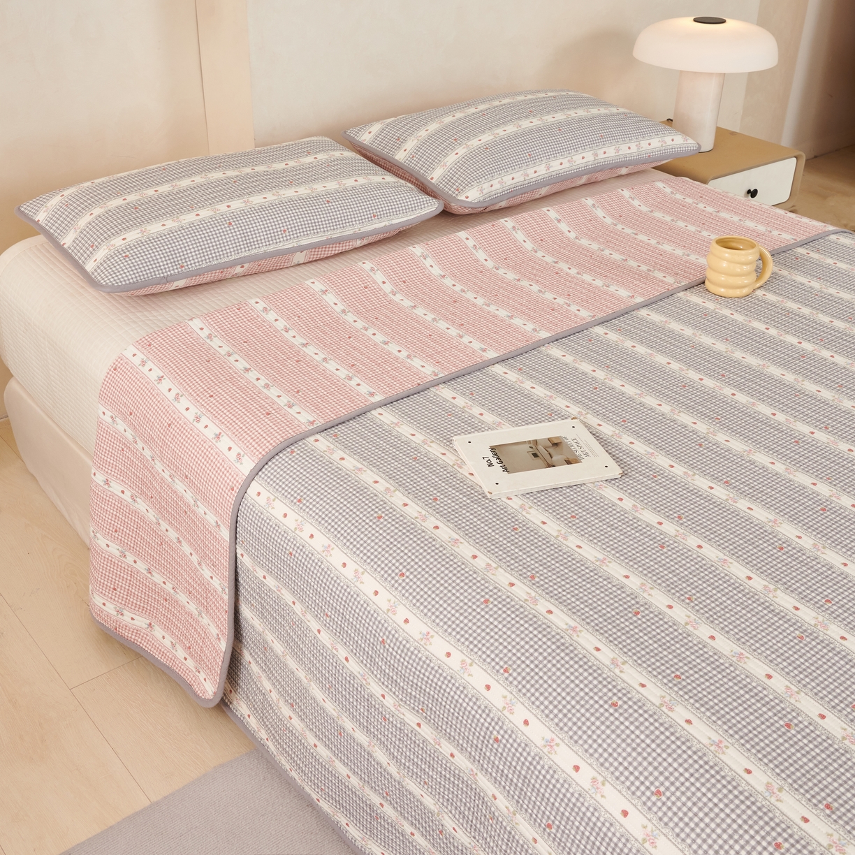 91家纺网 家纺一手货源 找家纺 莎果家纺 2025新款12868双面纯棉床盖三件套花田