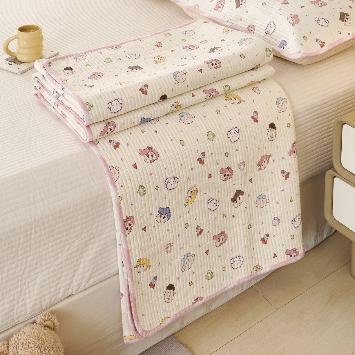 91家纺网 家纺一手货源 找家纺 莎果家纺 2025新款12868双面纯棉床盖三件套软萌派