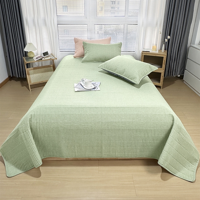 91家纺网 家纺一手货源 找家纺 （总）拾小柒 2025新款全棉色织水洗棉夹棉防滑床盖防水纯色床护垫