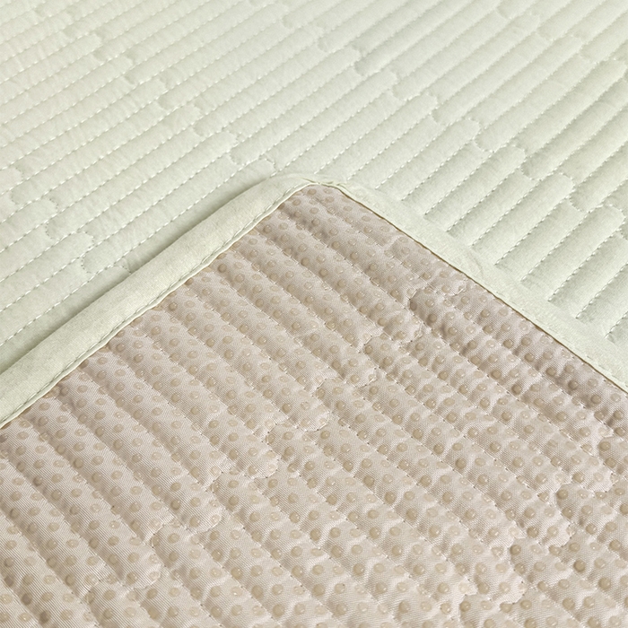 91家纺网 家纺一手货源 找家纺 （总）拾小柒 2025新款全棉色织水洗棉夹棉防滑床盖防水纯色床护垫