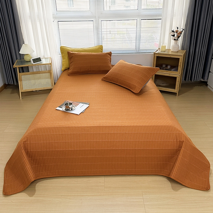 91家纺网 家纺一手货源 找家纺 拾小柒 2025新款全棉色织水洗棉夹棉防滑床盖防水纯色床护垫 防水款焦糖色