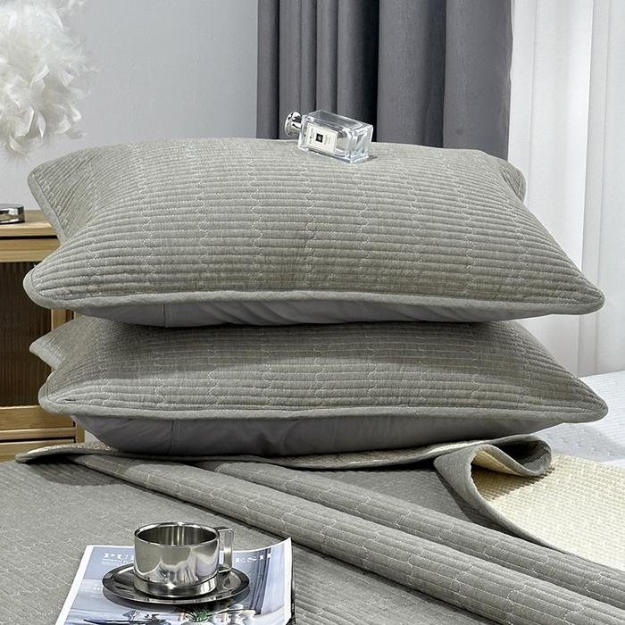 91家纺网 家纺一手货源 找家纺 拾小柒 2025新款全棉色织水洗棉夹棉防滑床盖防水纯色床护垫 防滑款青灰色