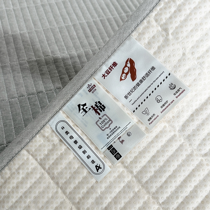 91家纺网 家纺一手货源 找家纺 拾小柒 2025新款全棉色织水洗棉夹棉防滑床盖防水纯色床护垫 防水款青灰色