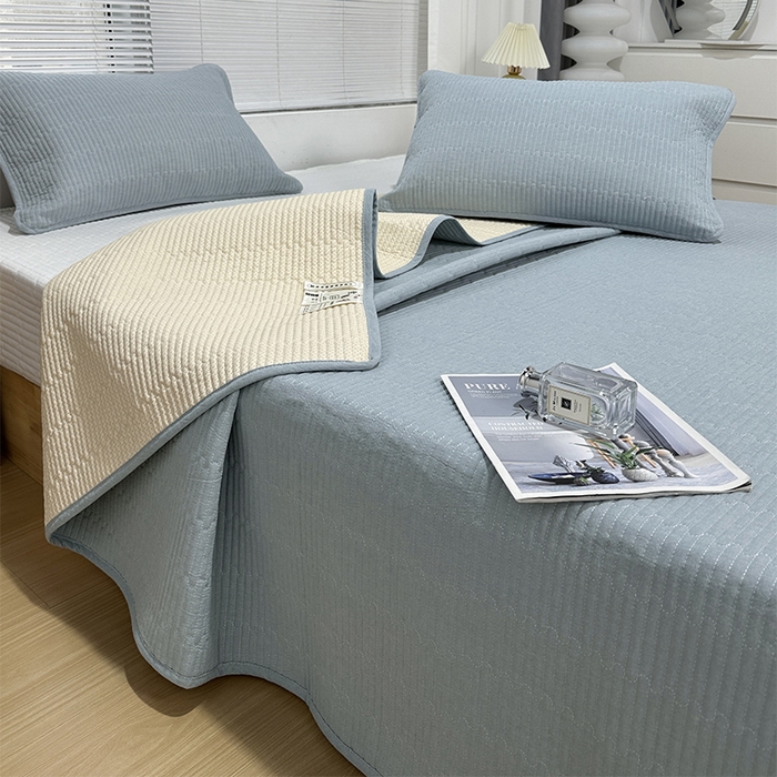 91家纺网 家纺一手货源 找家纺 （总）拾小柒 2025新款全棉色织水洗棉夹棉防滑床盖防水纯色床护垫