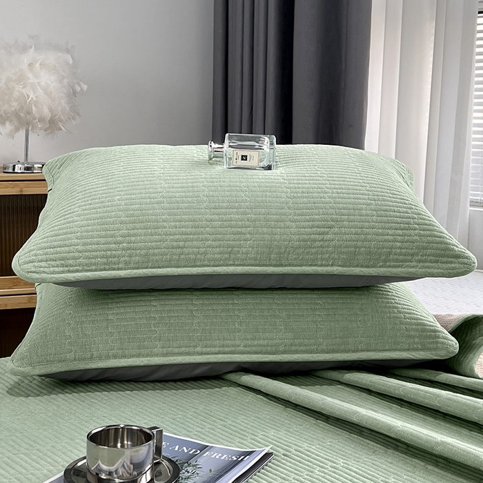 91家纺网 家纺一手货源 找家纺 拾小柒 2025新款全棉色织水洗棉夹棉防滑床盖防水纯色床护垫 防滑款浅绿色