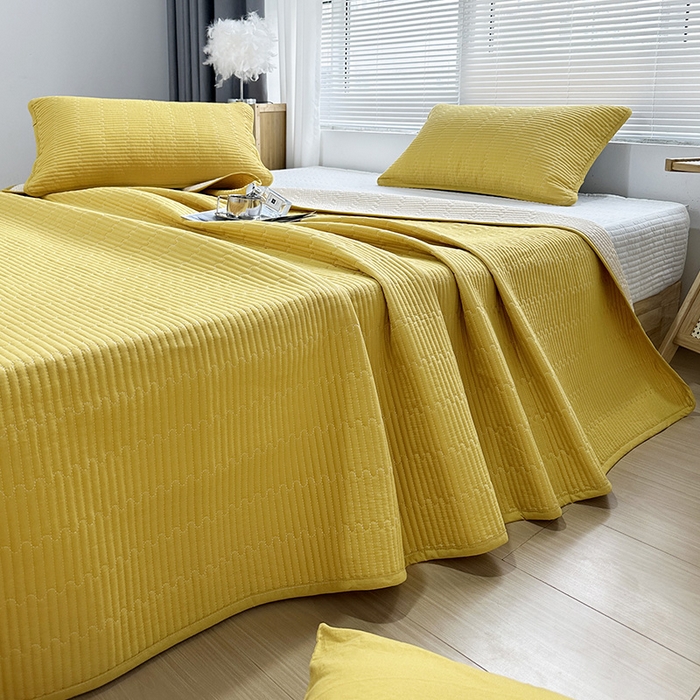 91家纺网 家纺一手货源 找家纺 拾小柒 2025新款全棉色织水洗棉夹棉防滑床盖防水纯色床护垫 防滑款姜黄色