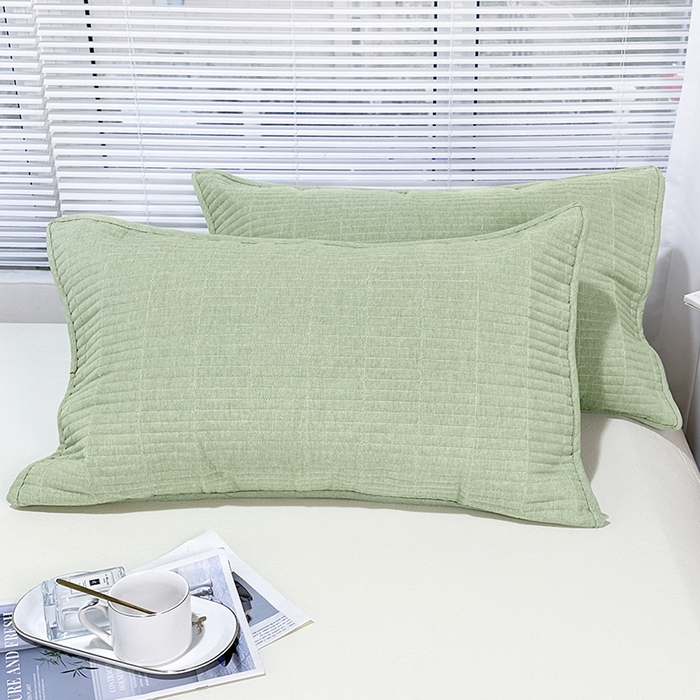 91家纺网 家纺一手货源 找家纺 拾小柒 2025新款纯色全棉色织水洗棉夹棉防滑床盖 浅绿色