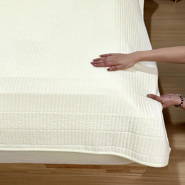 91家纺网 家纺一手货源 找家纺 （总）拾小柒 2025新款纯色全棉色织水洗棉夹棉防滑床盖