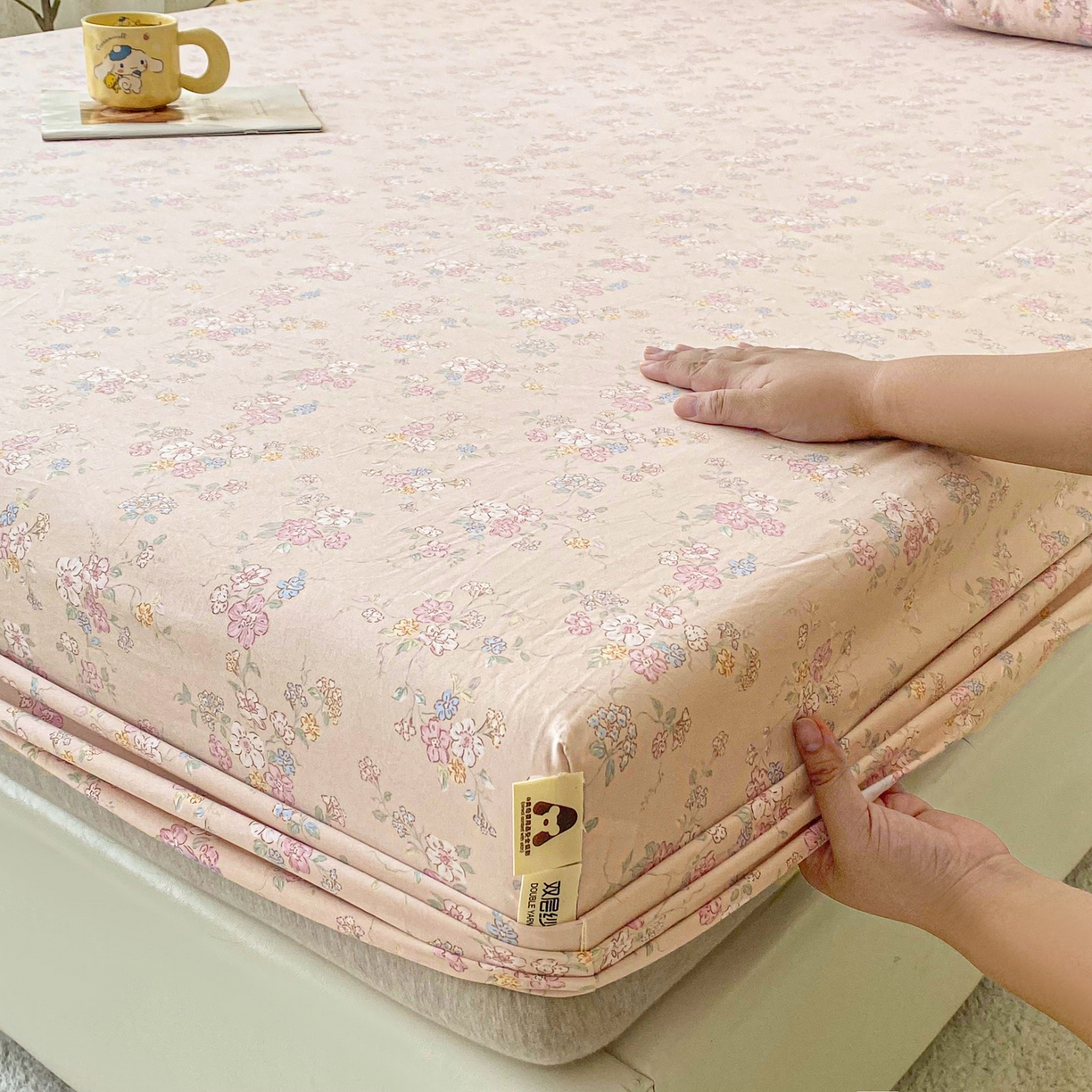 91家纺网 家纺一手货源 找家纺 棉乐町家居 2025新款木棉双层纱印花床笠 花清雅香