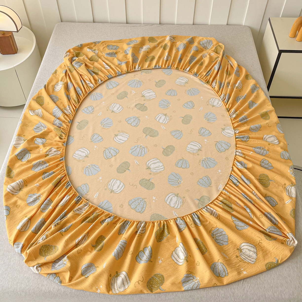 91家纺网 家纺一手货源 找家纺 棉乐町家居 2025新款木棉双层纱印花床笠 可爱南瓜