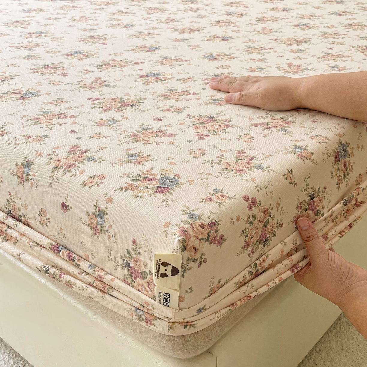 91家纺网 家纺一手货源 找家纺 棉乐町家居 2025新款木棉双层纱印花床笠 兰亭