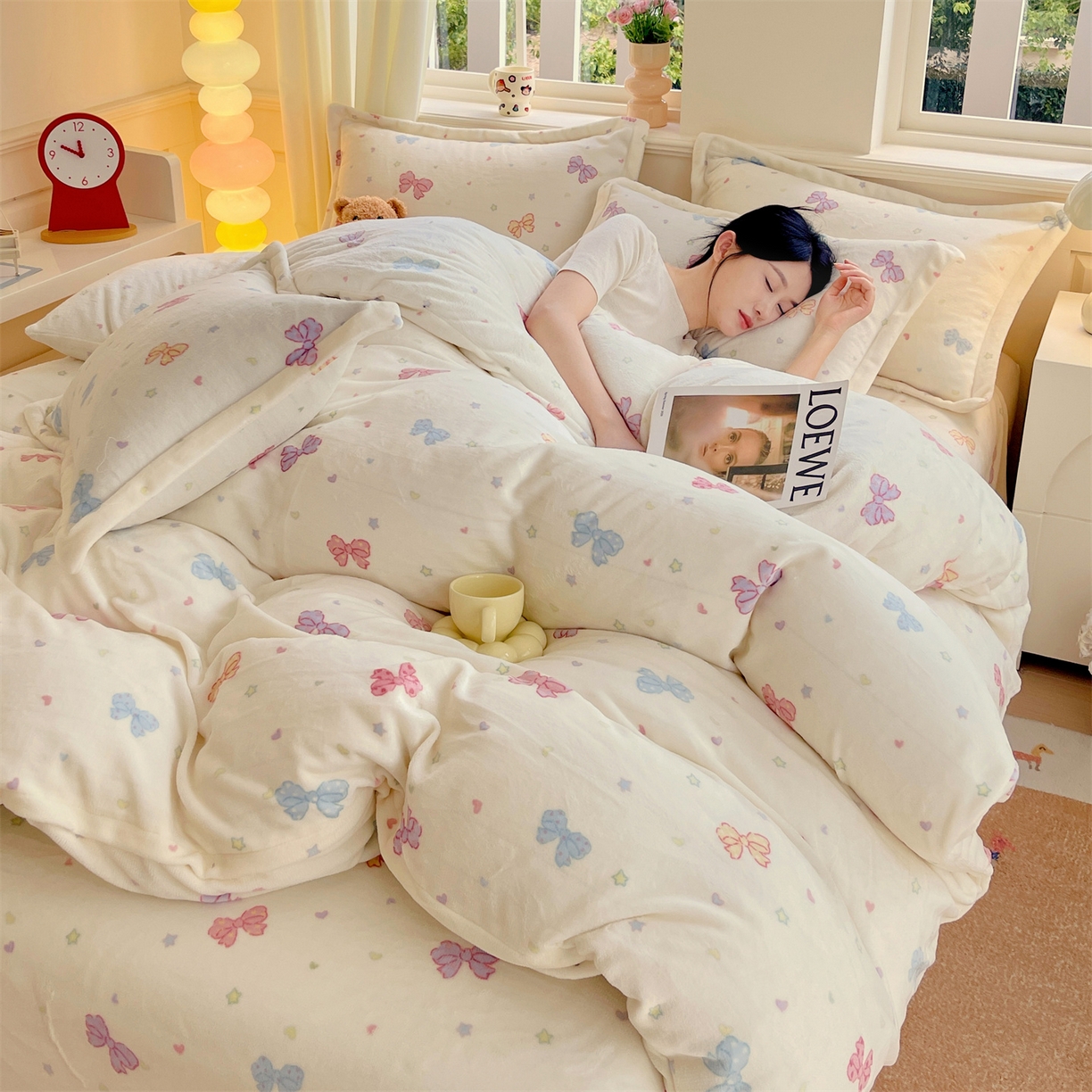 91家纺网 家纺一手货源 找家纺 凯儿2025加厚A类印花牛奶绒单品四件套 蝴蝶星空