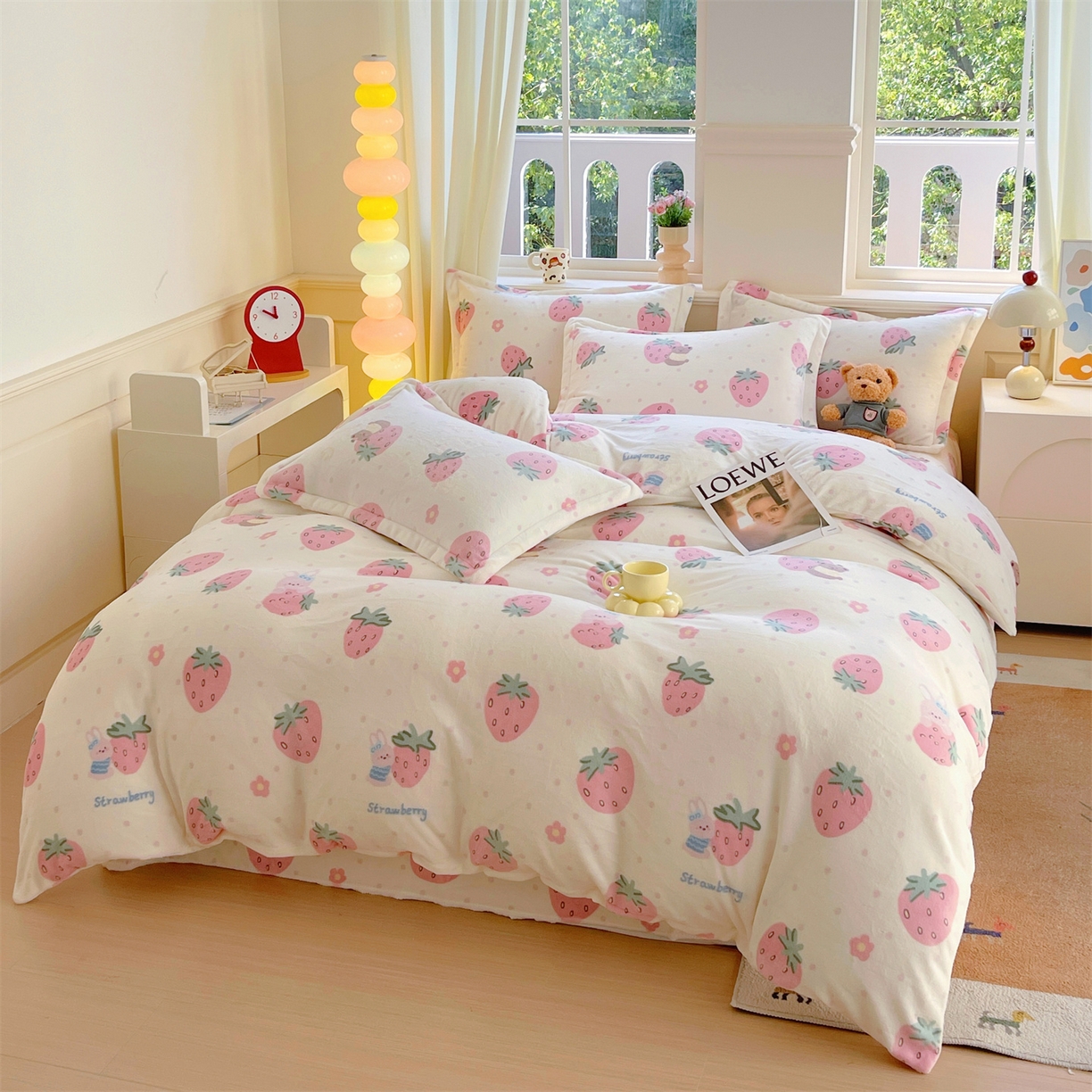 91家纺网 家纺一手货源 找家纺 凯儿2025加厚A类印花牛奶绒单品四件套 奶油草莓