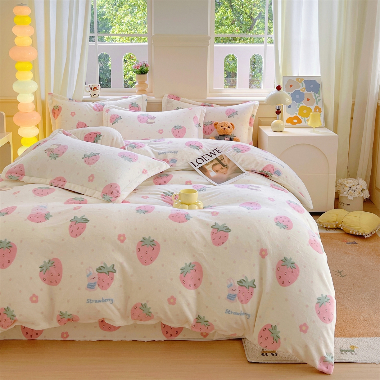 91家纺网 家纺一手货源 找家纺 凯儿2025加厚A类印花牛奶绒单品四件套 奶油草莓