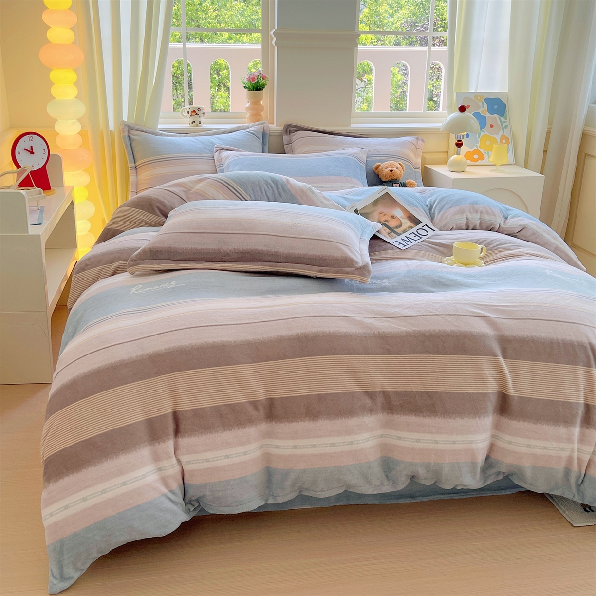 91家纺网 家纺一手货源 找家纺 凯儿2025加厚A类印花牛奶绒单品四件套 英伦之旅-兰