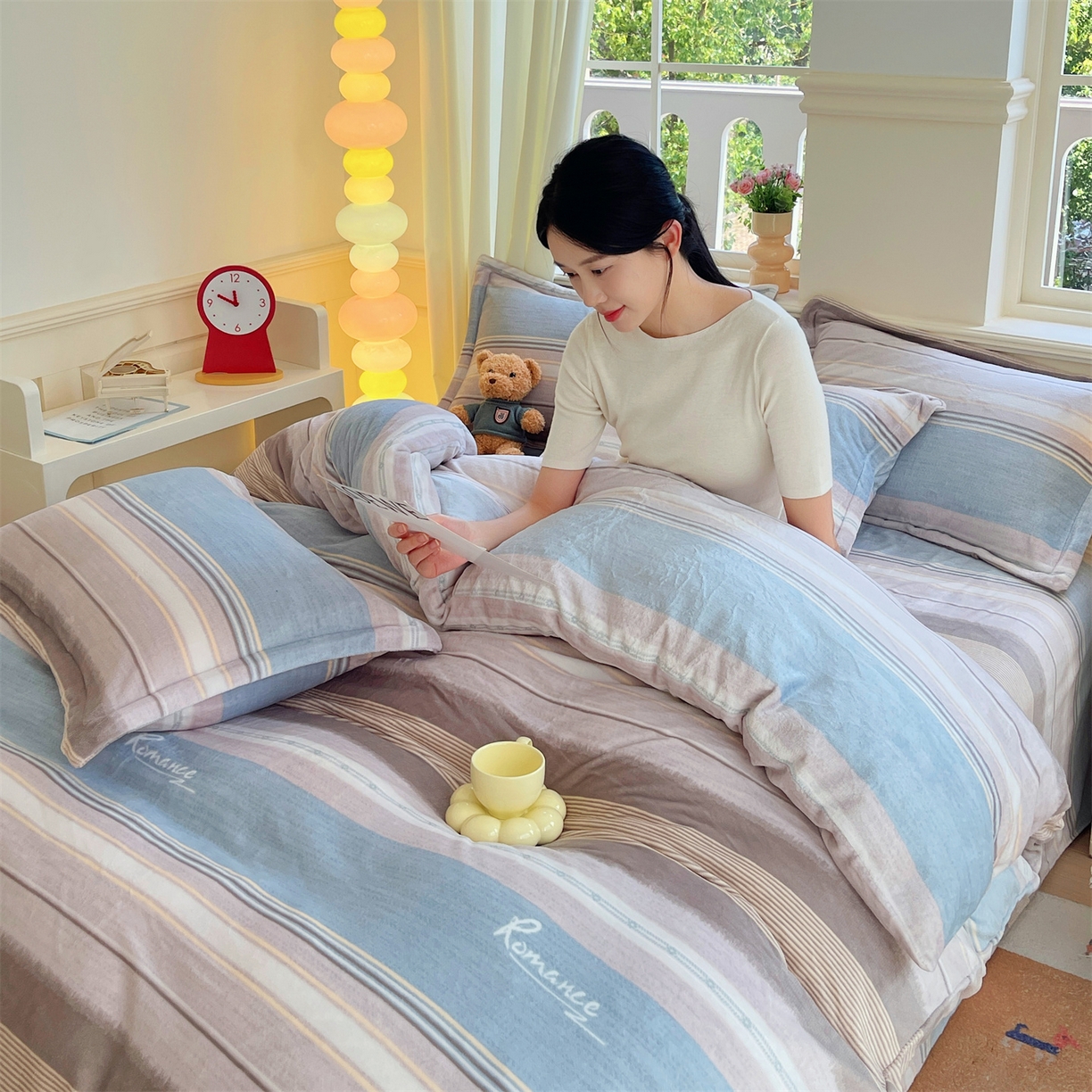 91家纺网 家纺一手货源 找家纺 凯儿2025加厚A类印花牛奶绒单品四件套 英伦之旅-兰