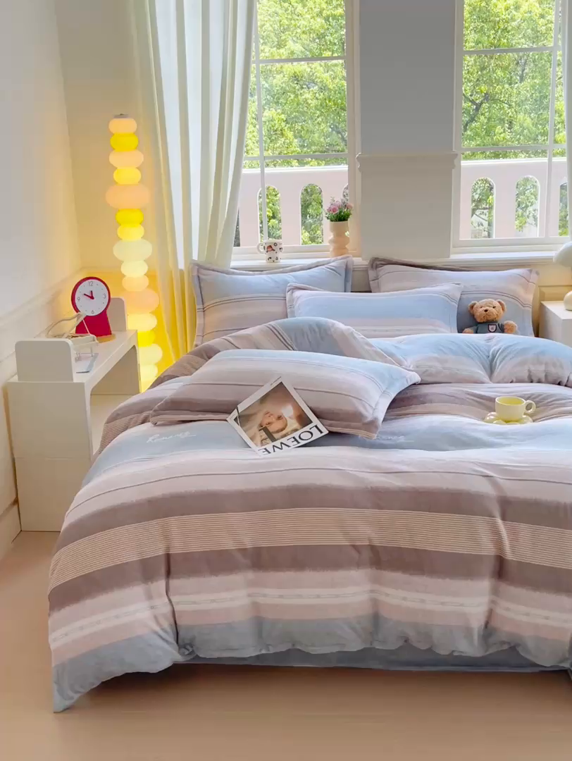 91家纺网 家纺一手货源 找家纺 凯儿2025加厚A类印花牛奶绒单品四件套 英伦之旅-兰