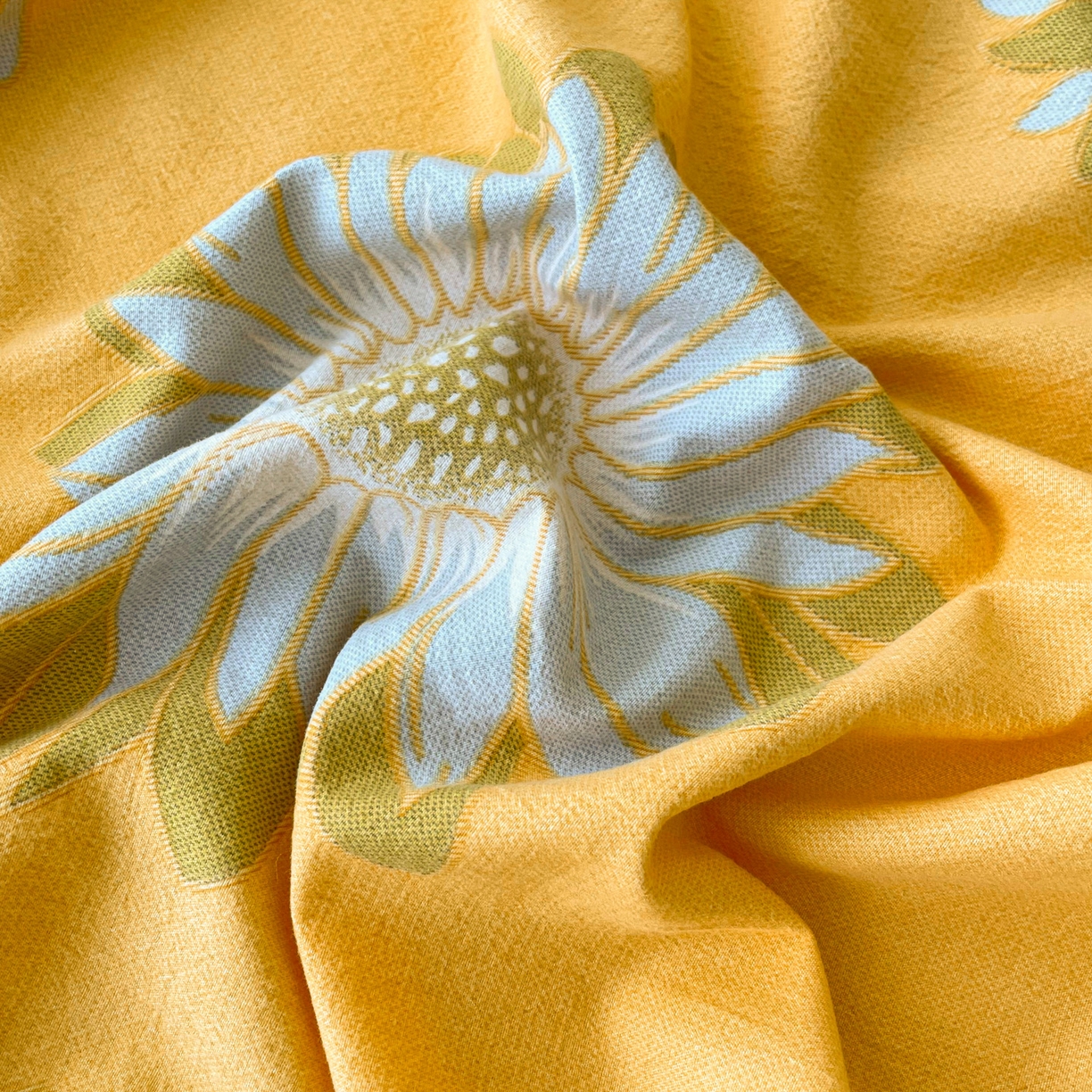 91家纺网 家纺一手货源 找家纺 棉乐町家居 2025新款木棉双层纱印花床笠 向阳花-桔黄