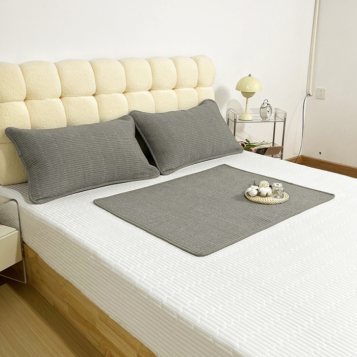 91家纺网 家纺一手货源 找家纺 （总）拾小柒 2025新款纯色全棉色织水洗棉防水隔脏姨妈垫护理垫