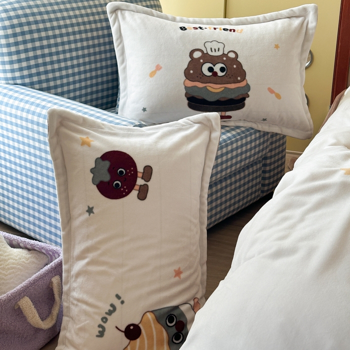 91家纺网 家纺一手货源 找家纺 赛丽雅 2025年新款秋冬卡通大版牛奶绒四件套 汉堡王