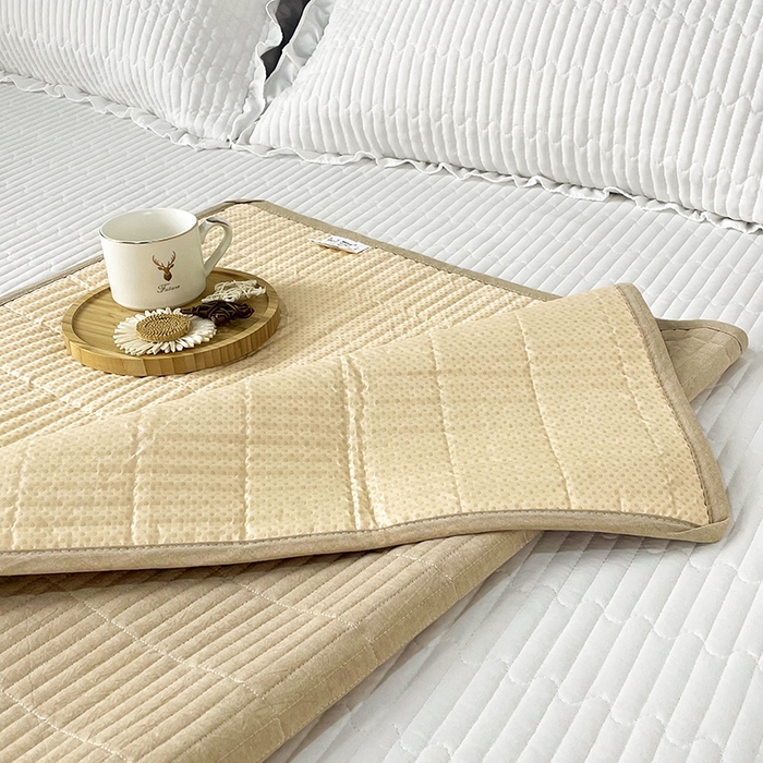 91家纺网 家纺一手货源 找家纺 拾小柒 2025新款纯色全棉色织水洗棉防水隔脏姨妈垫护理垫 卡其色 防水