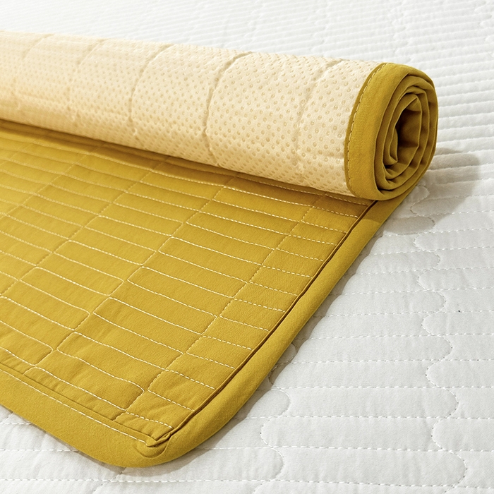 91家纺网 家纺一手货源 找家纺 拾小柒 2025新款纯色全棉色织水洗棉防水隔脏姨妈垫护理垫 姜黄色 防水