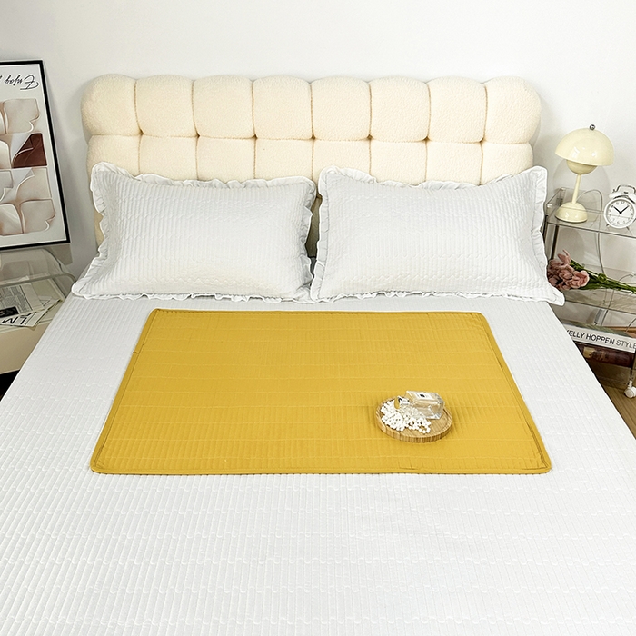 91家纺网 家纺一手货源 找家纺 拾小柒 2025新款纯色全棉色织水洗棉防水隔脏姨妈垫护理垫 姜黄色 防水