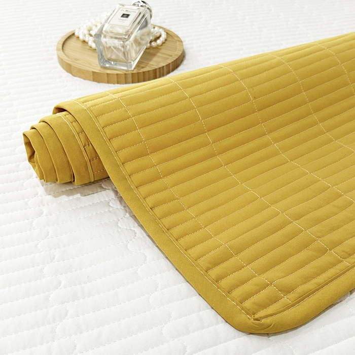 91家纺网 家纺一手货源 找家纺 拾小柒 2025新款纯色全棉色织水洗棉防水隔脏姨妈垫护理垫 姜黄色 防水