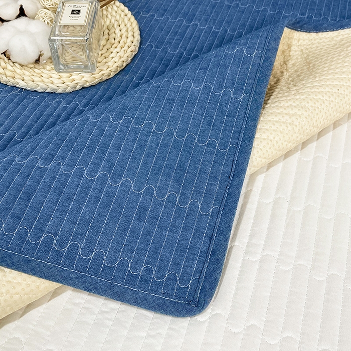 91家纺网 家纺一手货源 找家纺 拾小柒 2025新款纯色全棉色织水洗棉防水隔脏姨妈垫护理垫 牛仔蓝 不防水