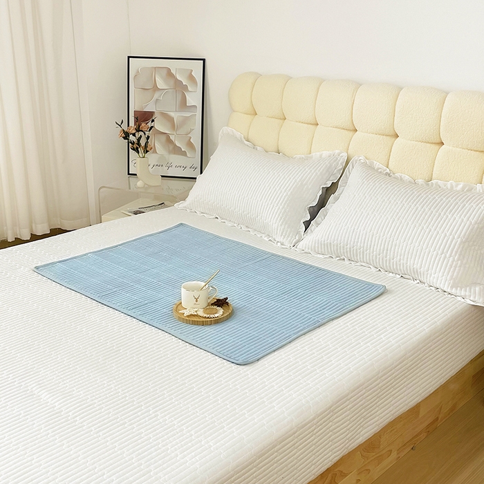 91家纺网 家纺一手货源 找家纺 拾小柒 2025新款纯色全棉色织水洗棉防水隔脏姨妈垫护理垫 浅蓝色 防水