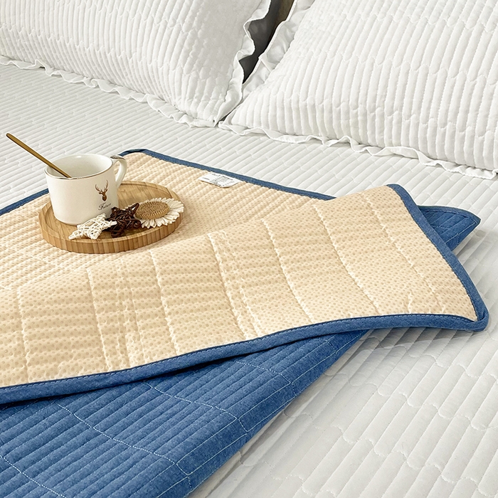 91家纺网 家纺一手货源 找家纺 拾小柒 2025新款纯色全棉色织水洗棉防水隔脏姨妈垫护理垫 牛仔蓝 防水