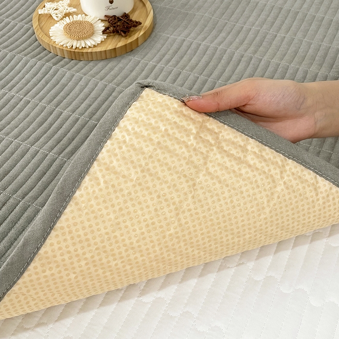 91家纺网 家纺一手货源 找家纺 拾小柒 2025新款纯色全棉色织水洗棉防水隔脏姨妈垫护理垫 青灰色 防水