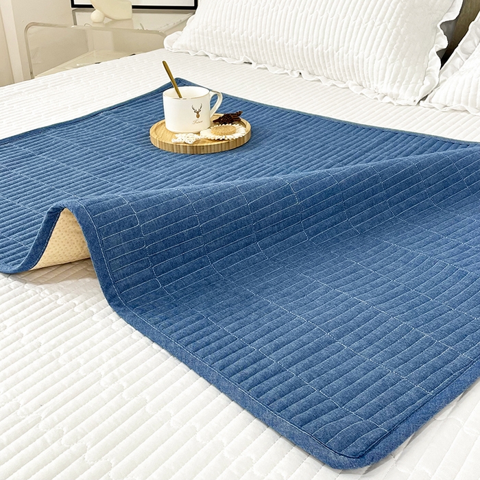 91家纺网 家纺一手货源 找家纺 拾小柒 2025新款纯色全棉色织水洗棉防水隔脏姨妈垫护理垫 牛仔蓝 防水