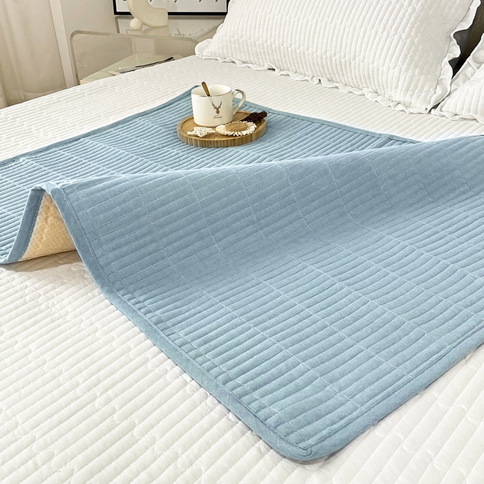 91家纺网 家纺一手货源 找家纺 拾小柒 2025新款纯色全棉色织水洗棉防水隔脏姨妈垫护理垫 浅蓝色 防水