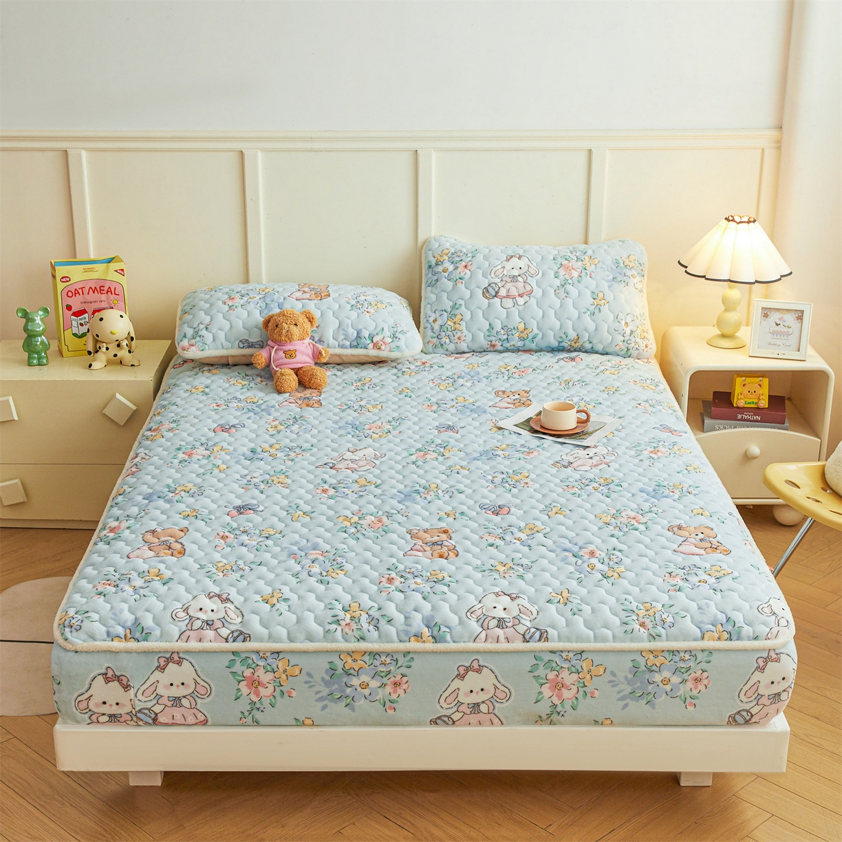 91家纺网 家纺一手货源 找家纺 雯豆家纺 2025新款牛奶绒夹棉床笠印花款床垫保护套秋冬保暖床罩 牛奶绒夹棉床笠-多彩生活