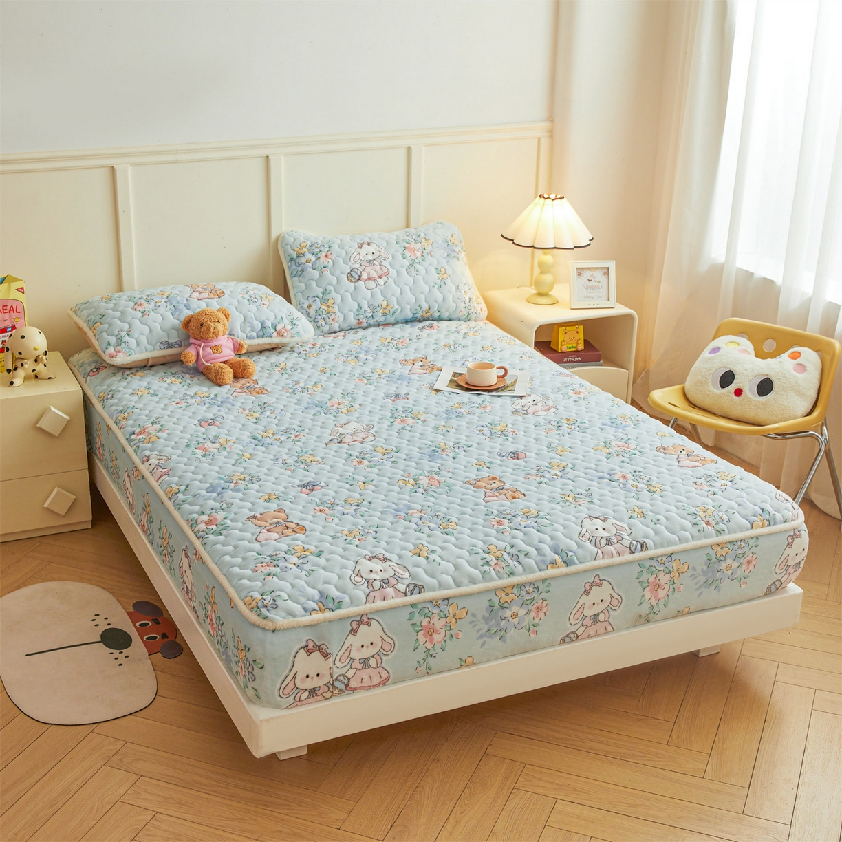 91家纺网 家纺一手货源 找家纺 雯豆家纺 2025新款牛奶绒夹棉床笠印花款床垫保护套秋冬保暖床罩 牛奶绒夹棉床笠-多彩生活