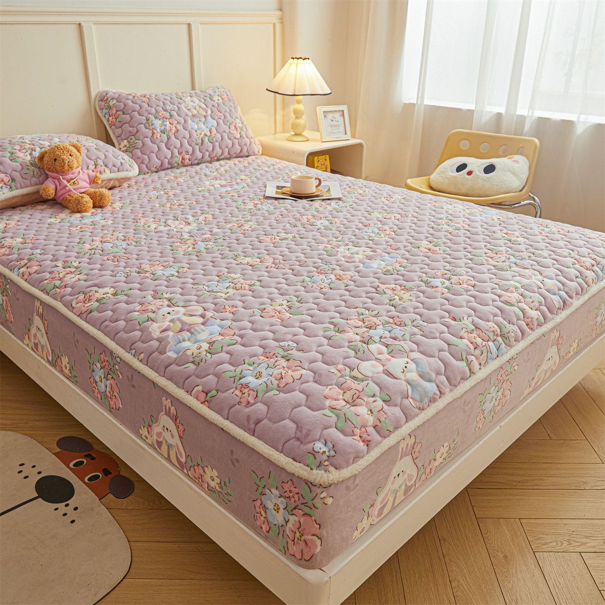 91家纺网 家纺一手货源 找家纺 雯豆家纺 2025新款牛奶绒夹棉床笠印花款床垫保护套秋冬保暖床罩 牛奶绒夹棉床笠-花花仙子