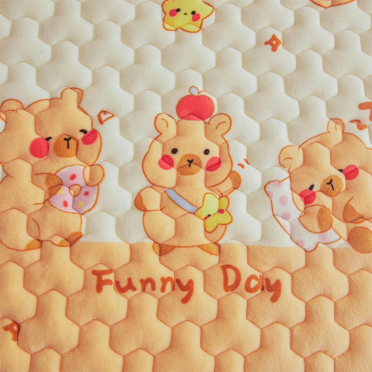 91家纺网 家纺一手货源 找家纺 雯豆家纺 2025新款牛奶绒夹棉床笠印花款床垫保护套秋冬保暖床罩 牛奶绒夹棉床笠-欢乐聚会