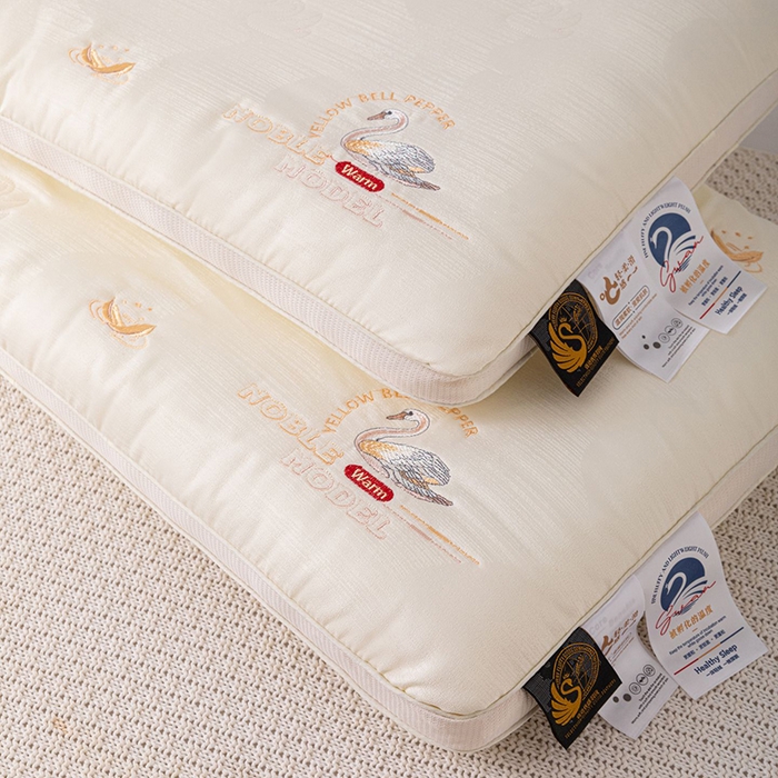 91家纺网 家纺一手货源 找家纺 （总）鼎晟纺 2025新款立体提花咏鹅刺绣护颈枕学生枕头成人枕芯