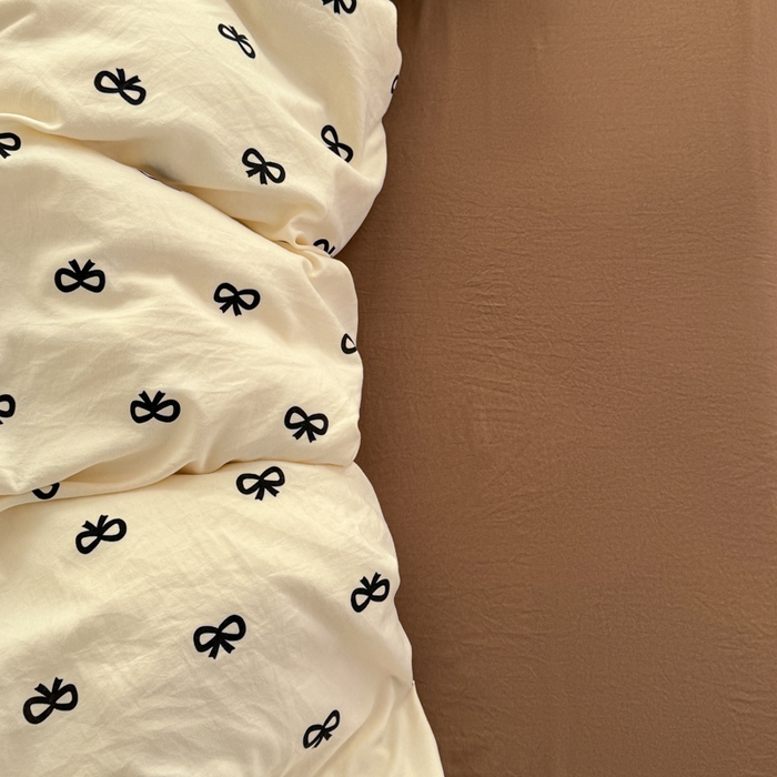 91家纺网 家纺一手货源 找家纺 （总）晚爱家纺2025新款ins风卡通小清新超柔裸睡水洗棉四件套学生宿舍三件套