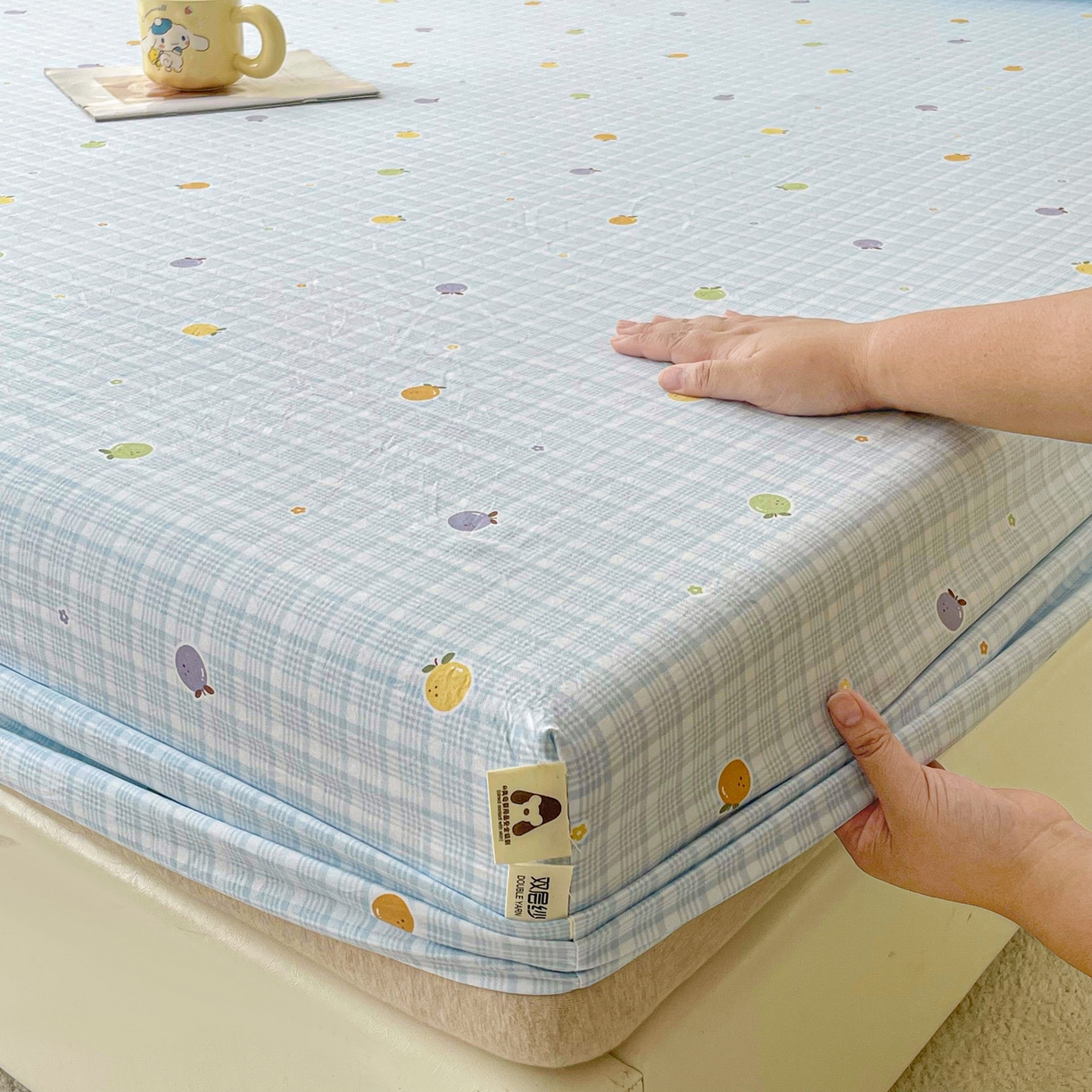 91家纺网 家纺一手货源 找家纺 金泰莱 2025新款木棉双层纱印花床笠 格子橙-蓝