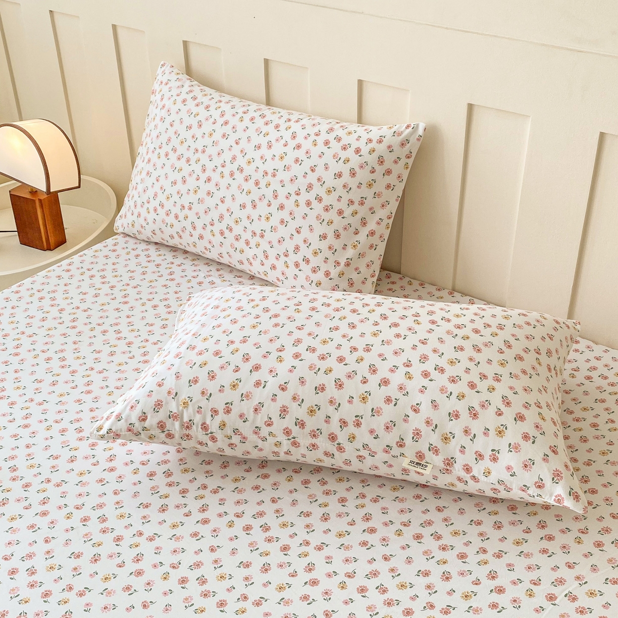 91家纺网 家纺一手货源 找家纺 金泰莱 2025新款木棉双层纱印花床笠 花梦里