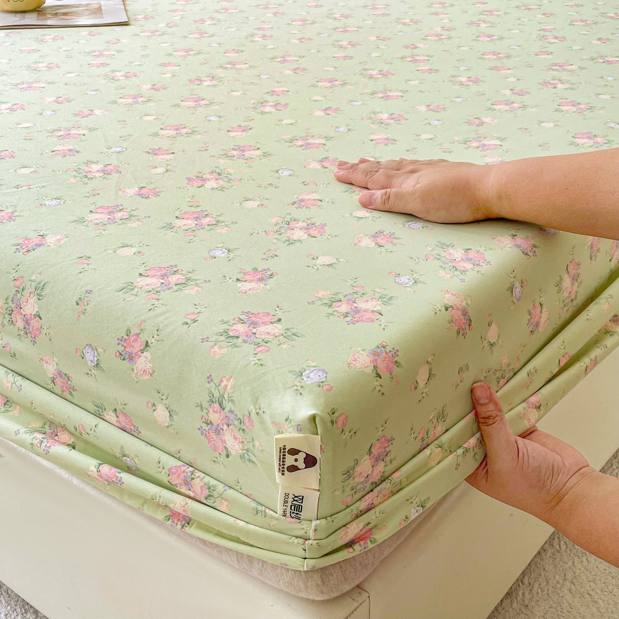 91家纺网 家纺一手货源 找家纺 金泰莱 2025新款木棉双层纱印花床笠 花枝绚烂