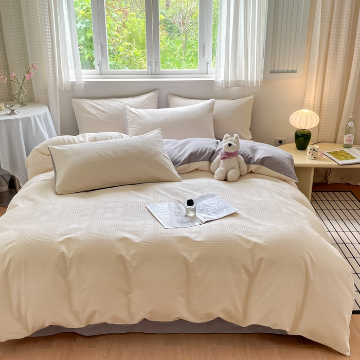 91家纺网 家纺一手货源 找家纺 言一 2025秋冬新品A类60S新疆长绒棉纯棉陶瓷轻磨毛四件套提花全棉床单被套不掉毛2 米月白+山灰