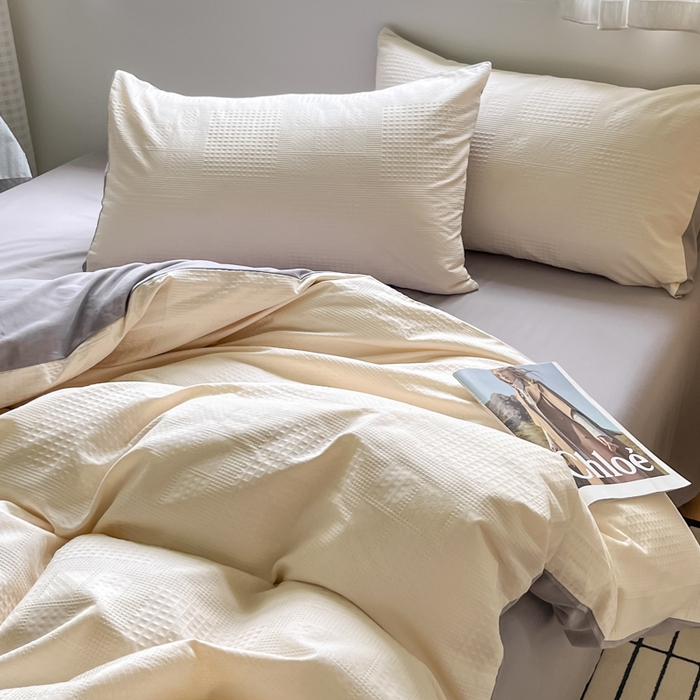 91家纺网 家纺一手货源 找家纺 言一 2025秋冬新品A类60S新疆长绒棉纯棉陶瓷轻磨毛四件套提花全棉床单被套不掉毛2 米月白+山灰