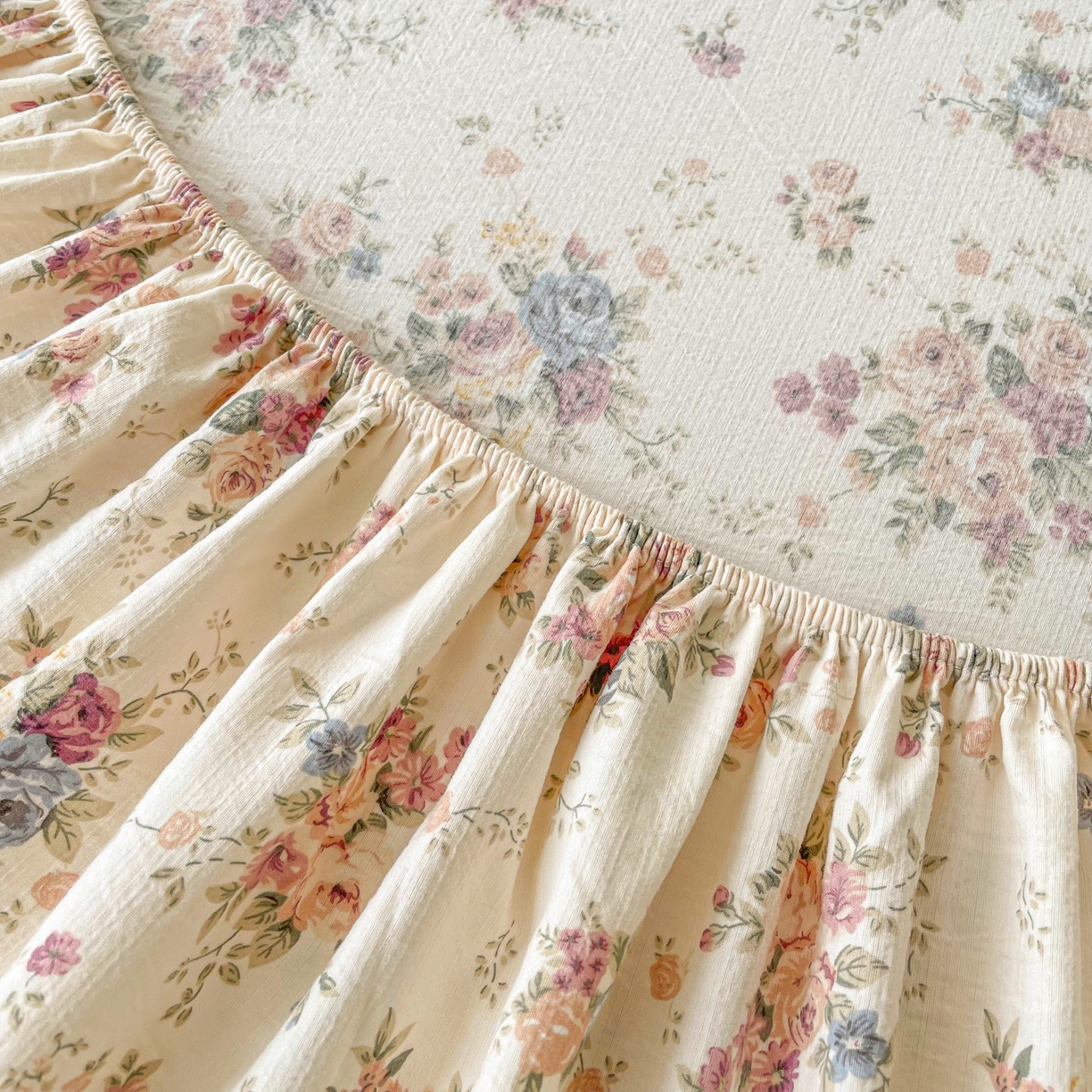 91家纺网 家纺一手货源 找家纺 金泰莱 2025新款木棉双层纱印花床笠 兰亭